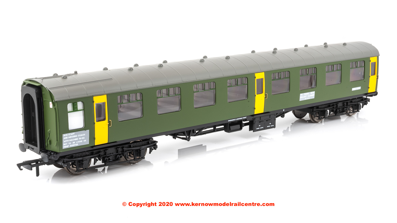 R40008 Hornby ex-Mk1 SK Ballast Cleaner Train Staff Coach number DB 975804 in BR Departmental livery